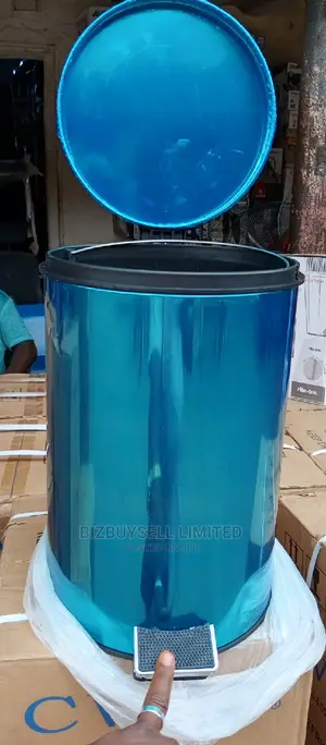 20litre Stainless Steel Step Bin.