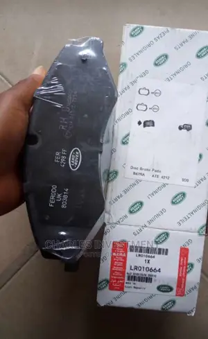 Front Brack Pad Set Range Rover Sports Lr4
