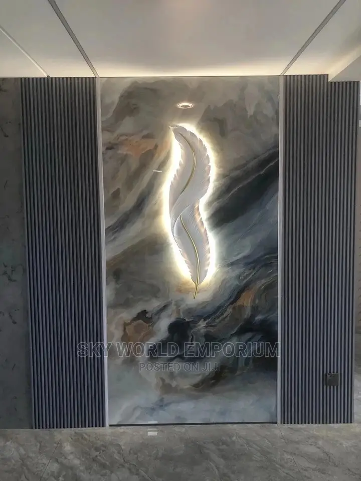 Feather Wall Lamp