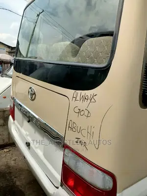 Toyota Coaster 2007 Gold