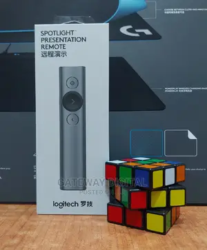 Logitech Spotlight Presentation Remote-Gold