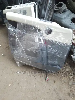 Range Rover Sports Door Mart 2017