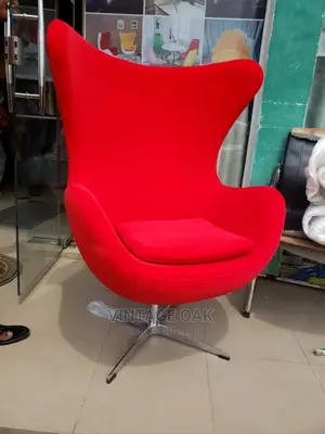 Exquisite Lounge Chair