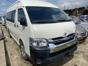 Toyota HiAce 2013 White