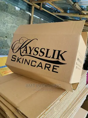 Branded Box and Plain Box