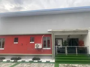3bdrm Bungalow in Peak Park Estate for sale