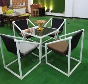 Classic Outdoor Table With 4 Chairs.