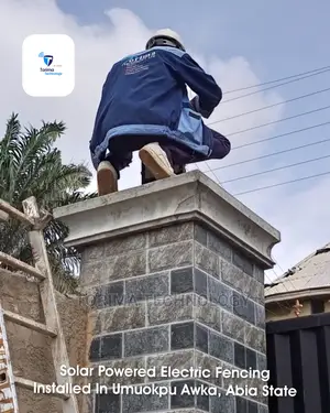 Auto Electric Privavcy Fence