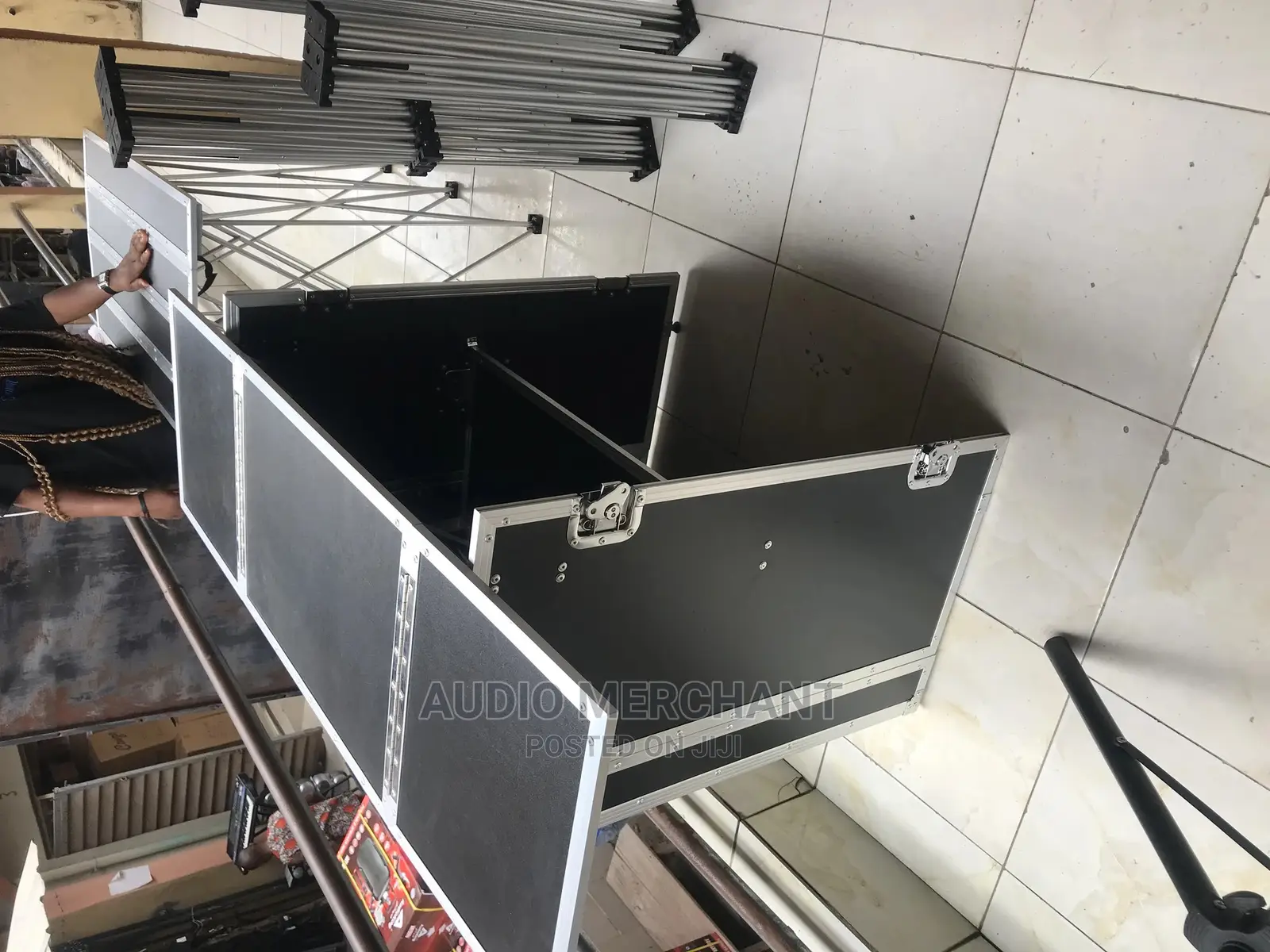 Dj Booth/Stand