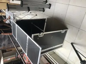 Dj Booth/Stand