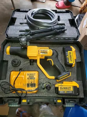 Dewalt Dcpw550b Cold Water Pressure Washer
