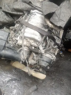 Japan Engine for Toyota Landcruiser Sequia and Gx470(2uz)