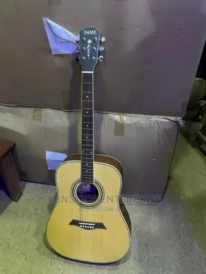 Original Dame Acoustic Guitar