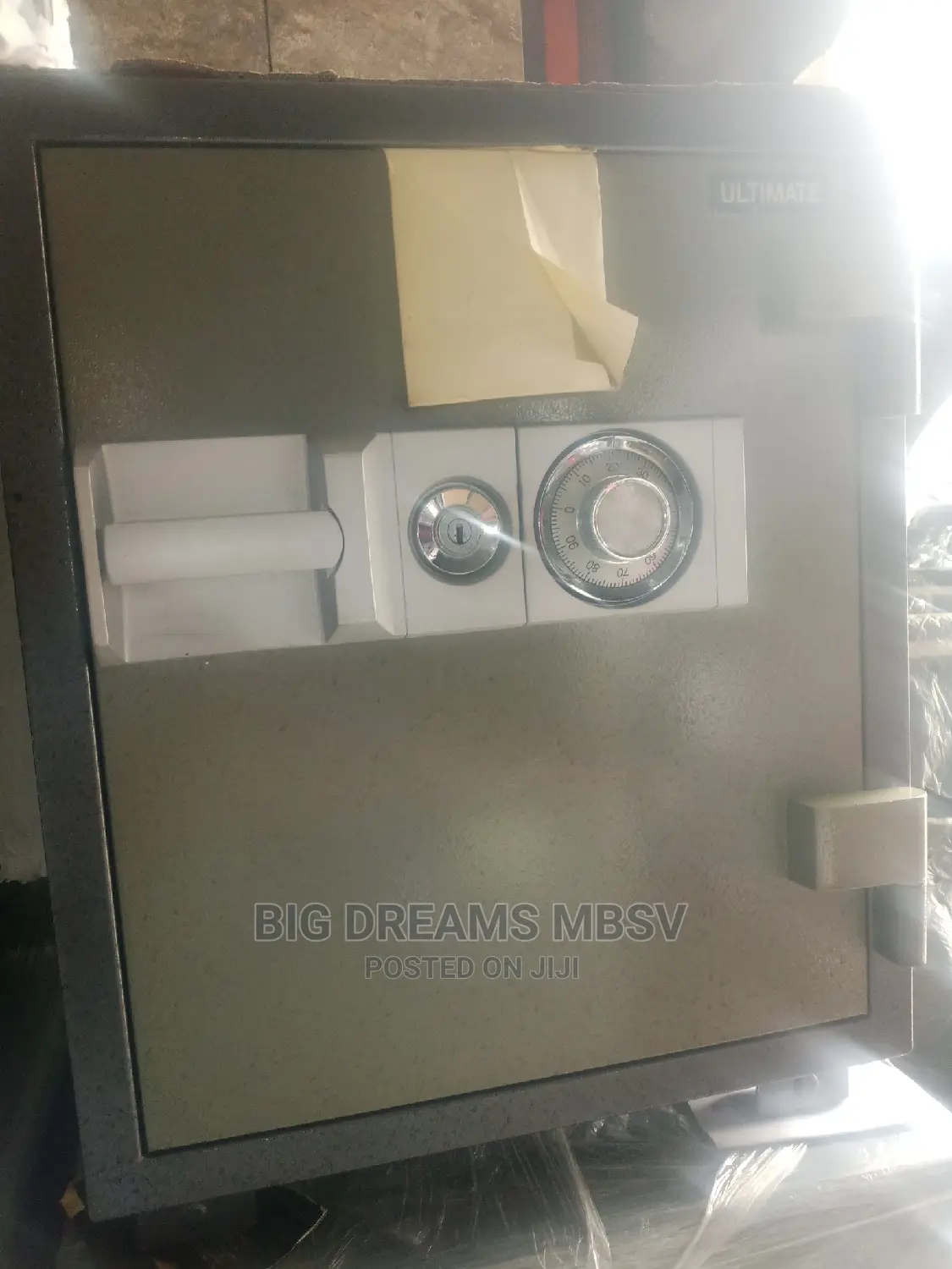 094 Ultimate Fireproof Safe