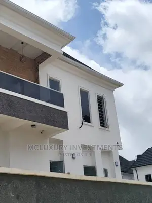 5bdrm Duplex in Lekki, Magodo Isheri for sale