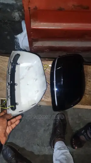 Toyota Landcruiser 2018/2020/2022 Side Mirror Covers