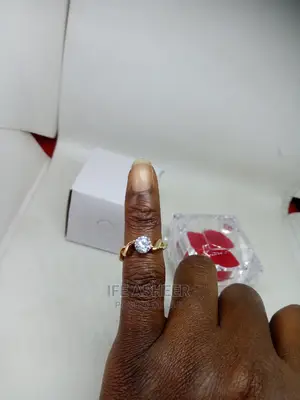 Beautiful Rose Gold Ladies Proposal Ring - Size 6