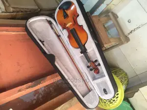 4/4 Full Size Violin Bow, and Extra Strings