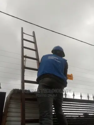 Electrified Enclosure Fence