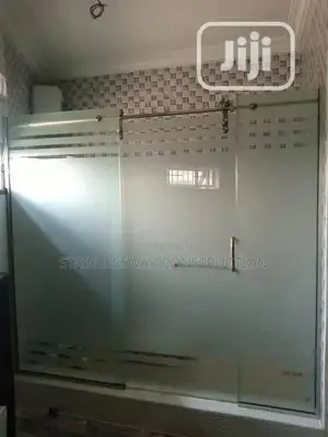 Cubicle Shower 1112
