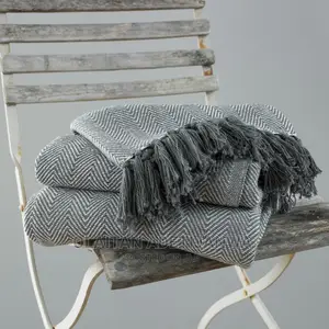 Sofa and Bedroom Quality Throw