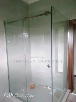 Round Handle Shower Cubicle
