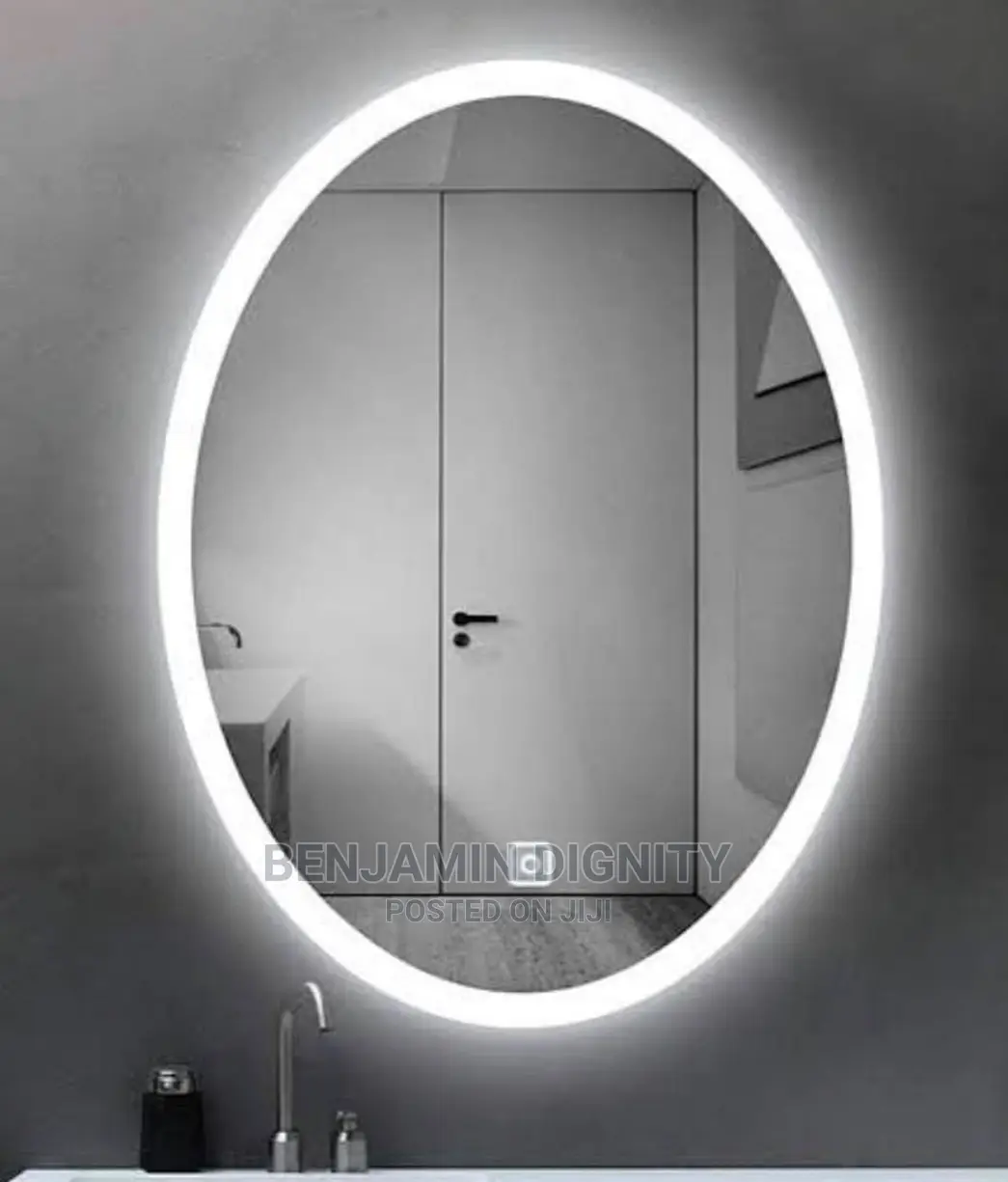 Mirror With Light