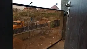 10 Mm Tinted Glass ( Frameless)