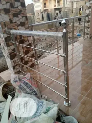 4 Lining Handrail Design