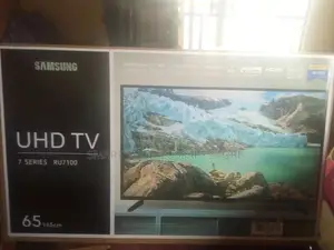 Samsung 65" Uhd Smart TV