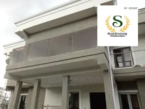 Tinted Glass Balcony Railing at Pyakassa