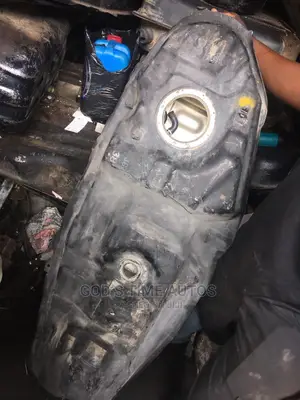 Toyota Rav4 Fuel Tank 2009-10 V6