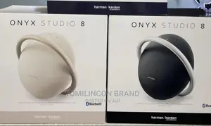 Onyx Studio 8 - Silver - Black