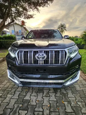 Prado and Hilux for Hire