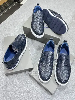 High Quality GENIO Slip-On Available in Store
