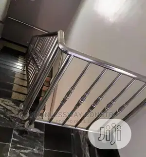 Stainless Railing Designed Pipe at Gudu