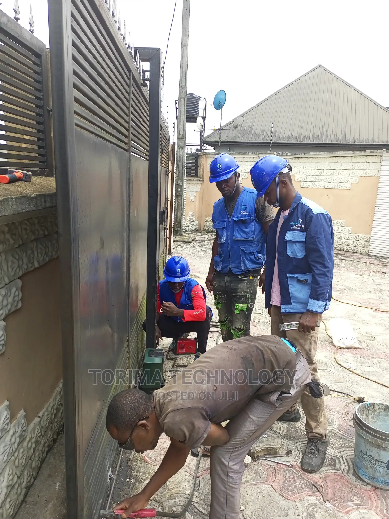 Metal Automatic Driveway Gate