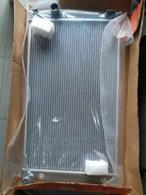 Radiator - Rav4 2008 (V6)
