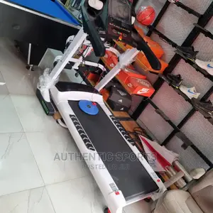 5hp Treadmill 
Wifi, TV 
160kg User Weight