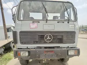 Mercedes Benz V8 Engine Cap and Chassis 10tyres Tokunbo