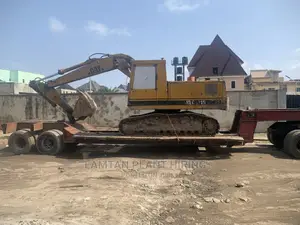 Excavator 215 for Hire