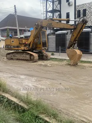 Hire Me Excavator 215