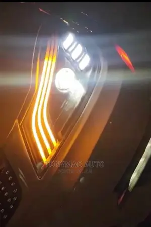Mercedes-benz C300 2010 To 2013 Led Headlights Lastest