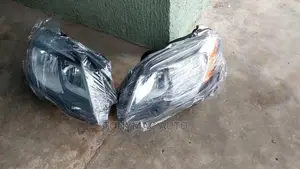 Mercedes-Benz GLK 350 Headlights Set