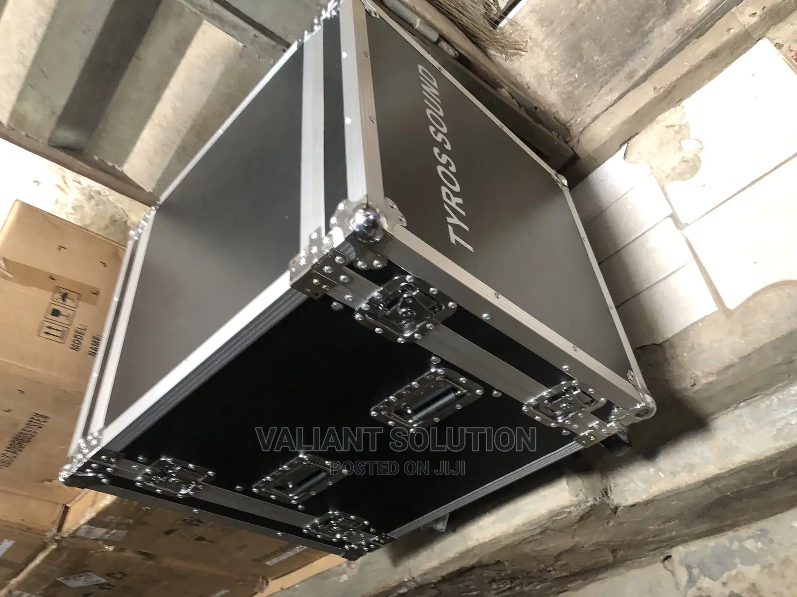 Rack for Amplifier