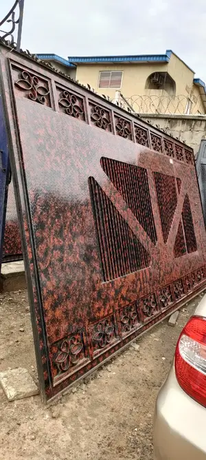 Best Design Fabricated Rolling Gate for Sale. Channel Gate.