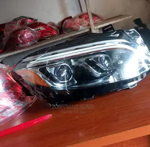 Headlights for Mercedes-Benz 350 166 Headlights