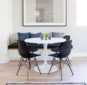 Classic Foreign Dining Table With 4 Chairs