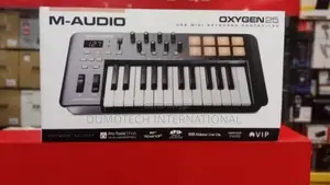 M-Audio Oxygen 25