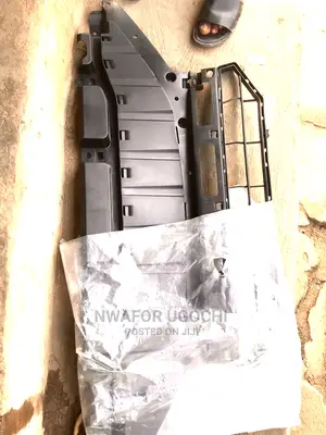 Down Bumper Grill for Crosstor 2010-2013